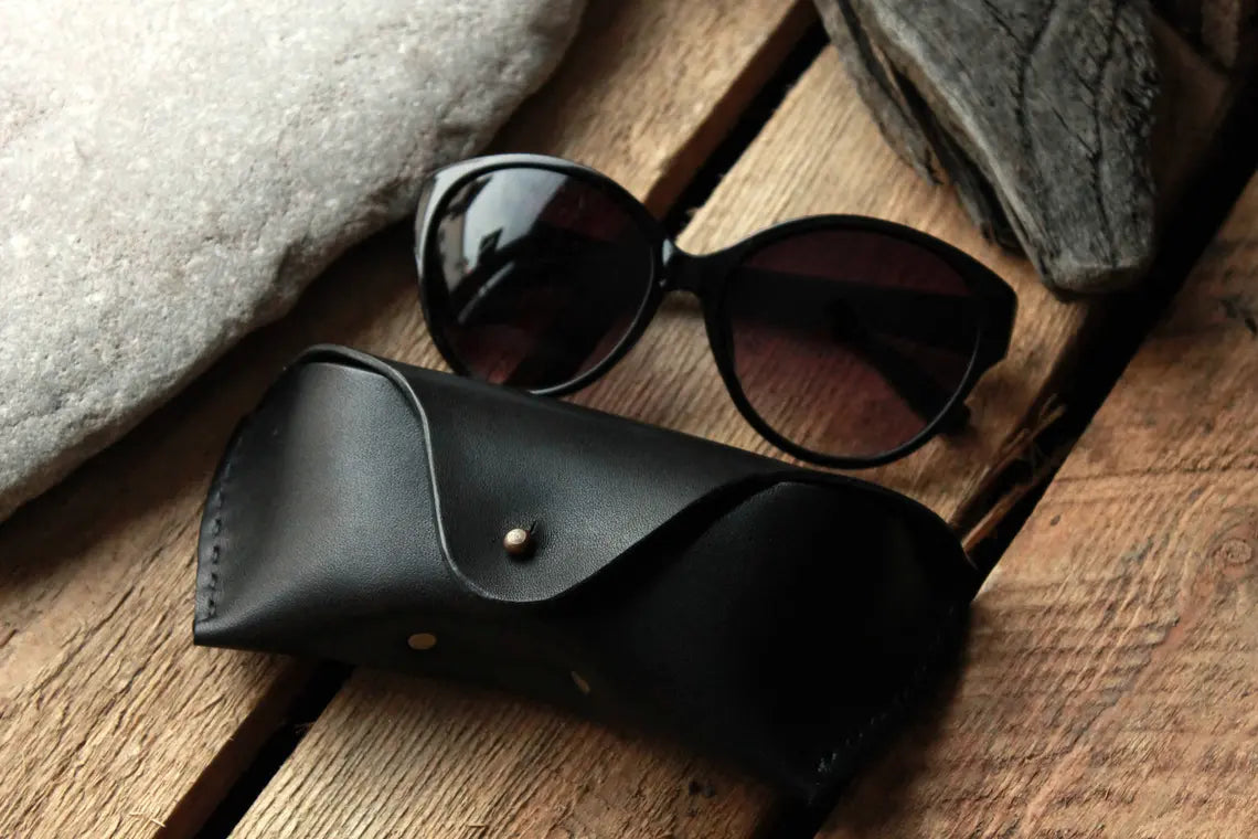 Handmade Genuine Leather Sunglass Case – Black
