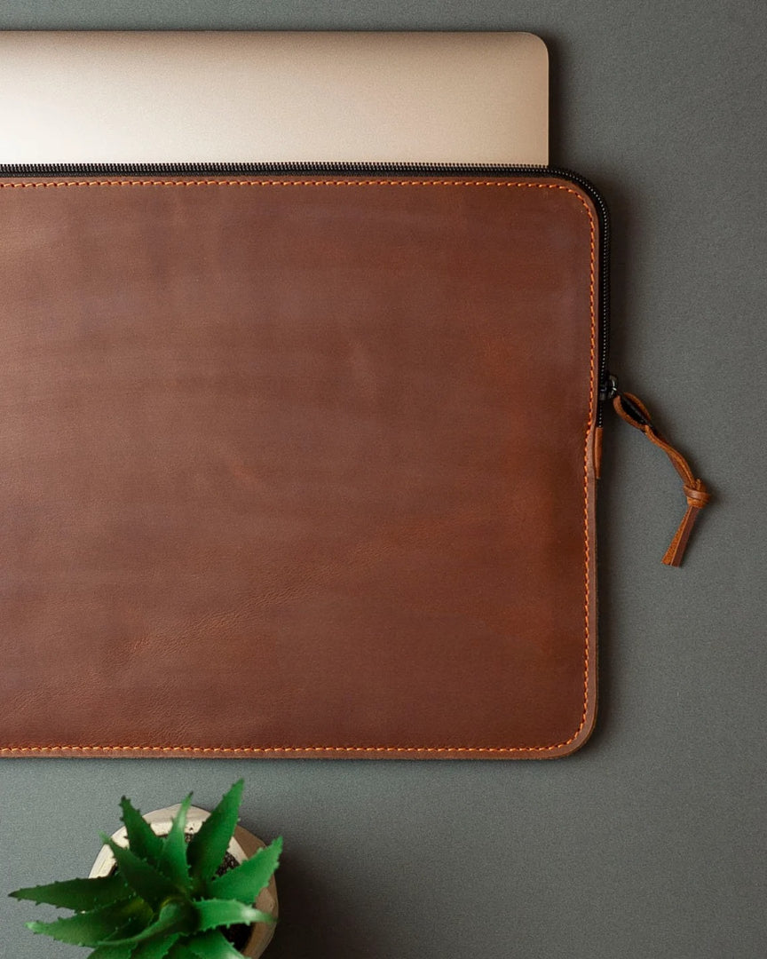 Leather MacBook Case with Felt Laptop Sleeve