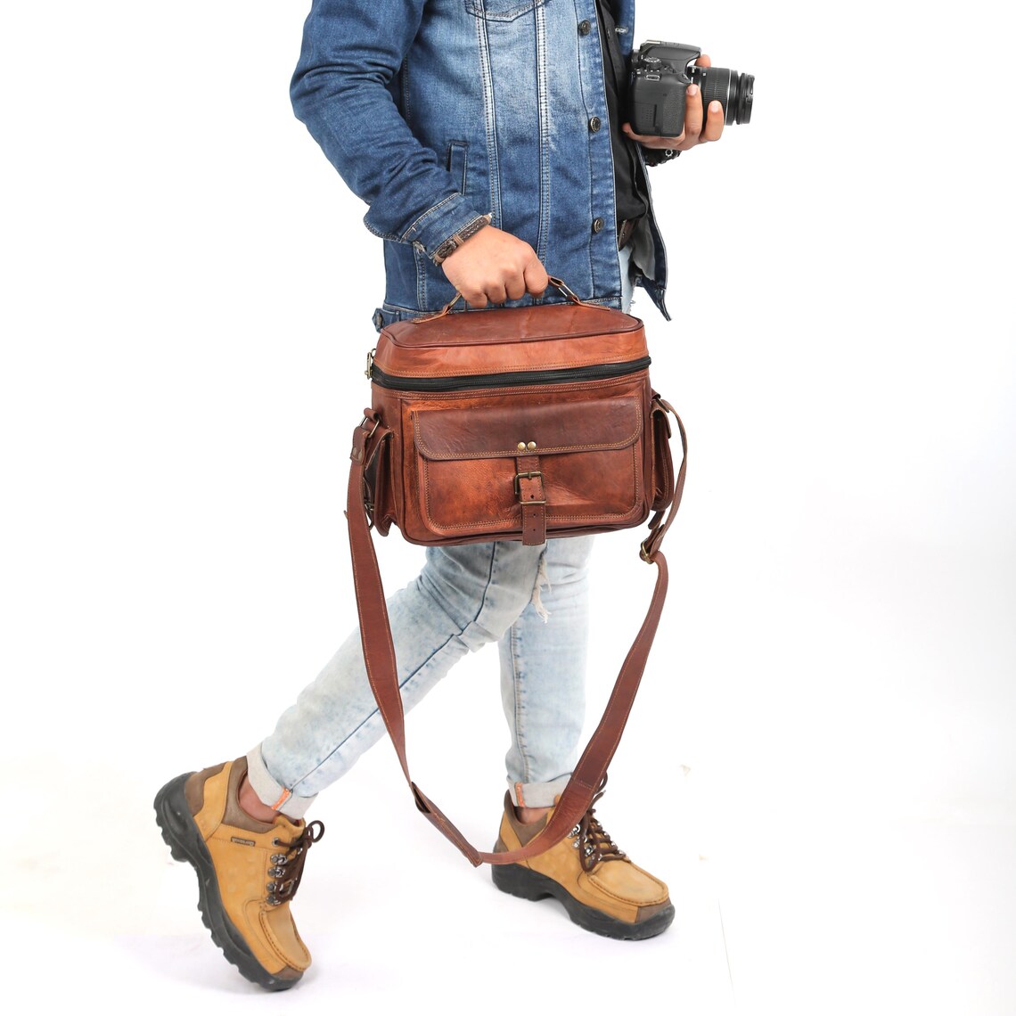 Vintage Leather Camera Bag – DSLR Shoulder Messenger Satchel